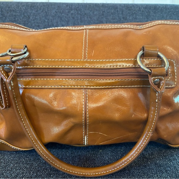 Giani Bernini’s Elegant Tan Leather Gently Used Handbag - Picture 9 of 11